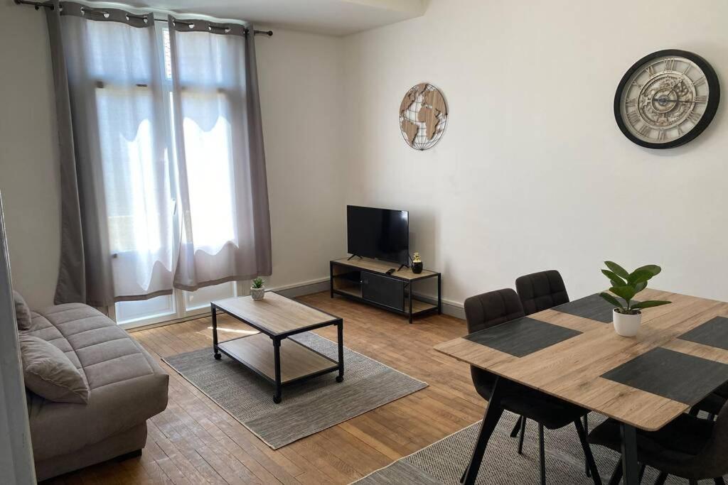L'Appartement De Moliere N°3 Монлюсон Экстерьер фото
